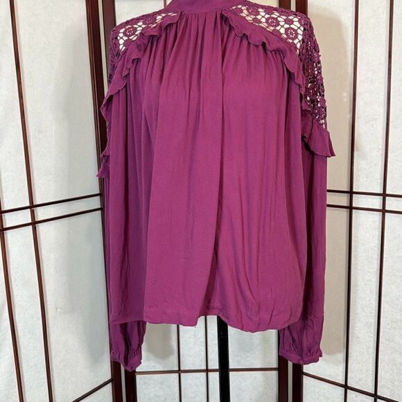Free people Raspberry Pink Little Bit Of Love Lace Shoulder Ruffle Blouse - Picture 1 of 13